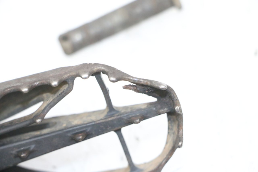 photo de PAIRE CALE PIED AVANT KAWASAKI KX F KXF 450 (2009 - 2011) - Autre angle de vue