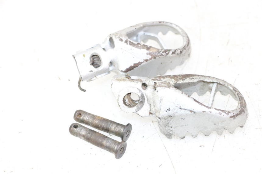 photo de PAIRE CALE PIED AVANT KAWASAKI KX 65 (2000 - 2019) - Autre angle de vue