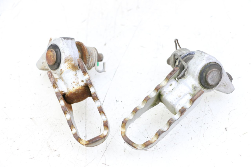 photo de PAIRE CALE PIED AVANT KYMCO STRYKER OFF ROAD 125 (1999 - 2005) - Vue principale