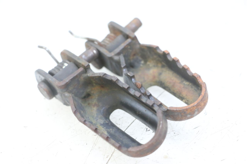 photo de PAIRE CALE PIED AVANT MBK X-LIMIT XLIMIT 50 (2007 - 2012) - Détail de la pièce