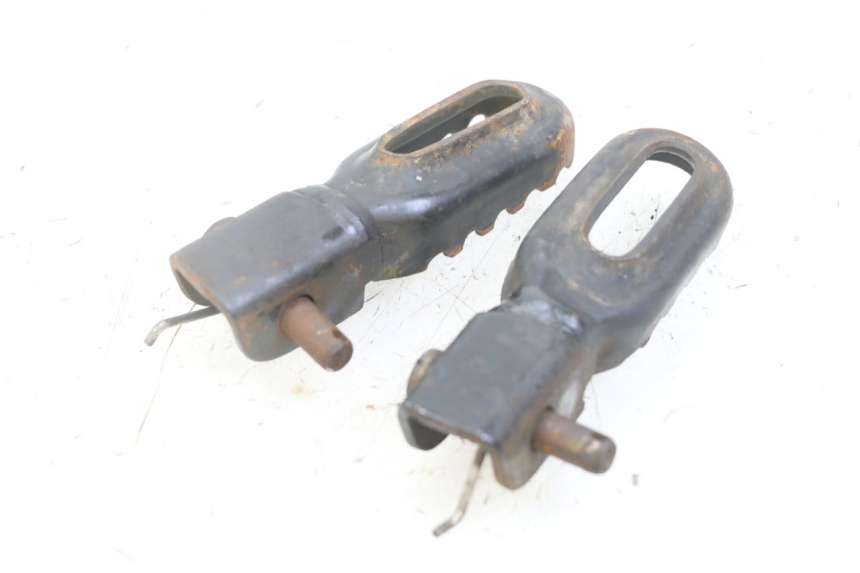 photo de PAIRE CALE PIED AVANT MBK X-LIMIT XLIMIT 50 (2007 - 2012) - Zoom état d’usage