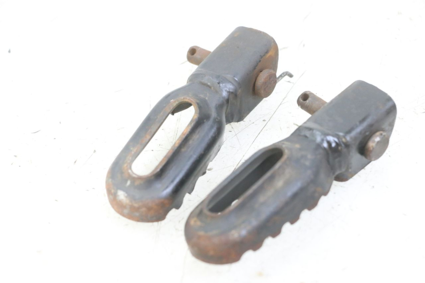 photo de PAIRE CALE PIED AVANT MBK X-LIMIT XLIMIT 50 (2007 - 2012) - Autre angle de vue