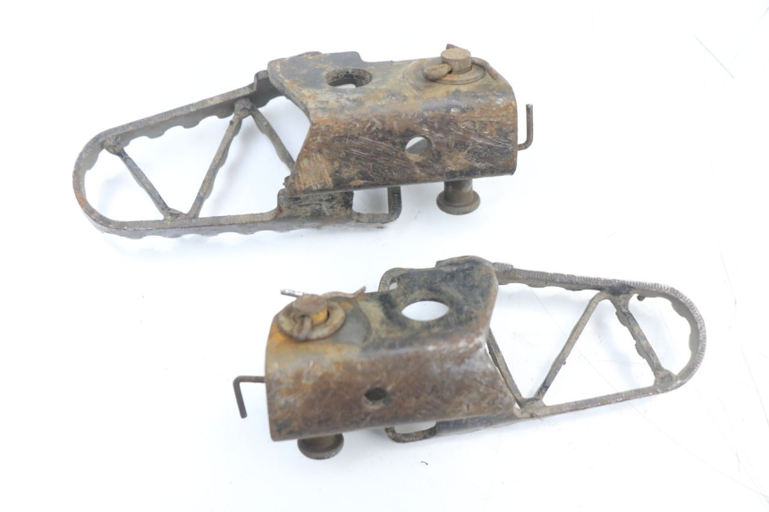 photo de PAIRE CALE PIED AVANT YCF PIT BIKE 125 (2010 - 2018) - Détail de la pièce