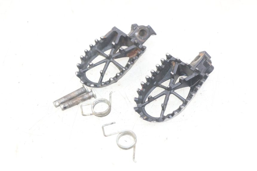 photo de PAIRE CALE PIED AVANT APOLLO RFZ 150 - Vue principale