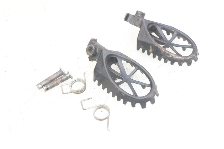 photo de PAIRE CALE PIED AVANT APOLLO RFZ 150 - Détail de la pièce