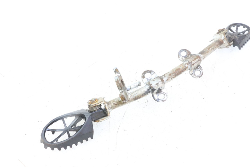 photo de PAIRE CALE PIED AVANT APOLLO RFZ 125 - Détail de la pièce