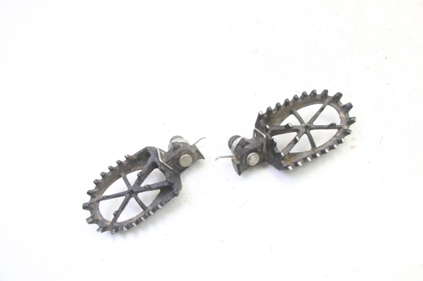 photo de PAIRE CALE PIED AVANT APOLLO RFZ 150 - Vue principale