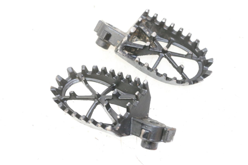 photo de PAIRE CALE PIED AVANT APOLLO RFZ 125 - Vue principale