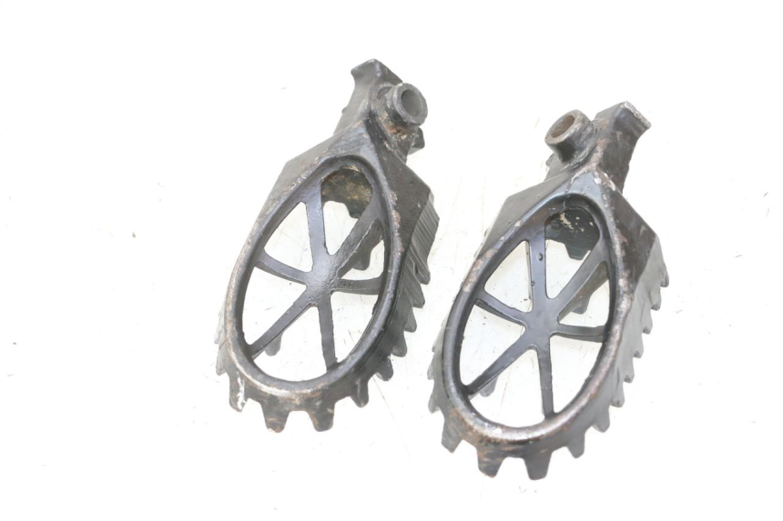 photo de PAIRE CALE PIED AVANT APOLLO RFZ 125 - Zoom état d’usage