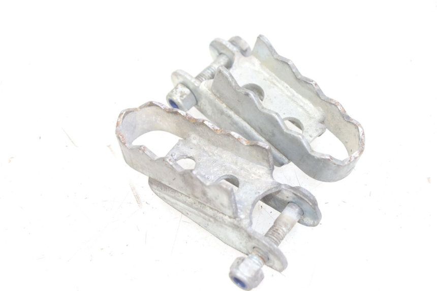 photo de PAIRE CALE PIED AVANT GILERA RK 50 (1996 - 1999) - Vue principale