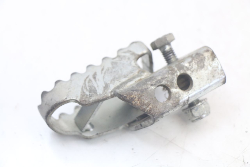 photo de PAIRE CALE PIED AVANT SHERCO SM-R 50 (2013 - 2017) - Gros plan technique