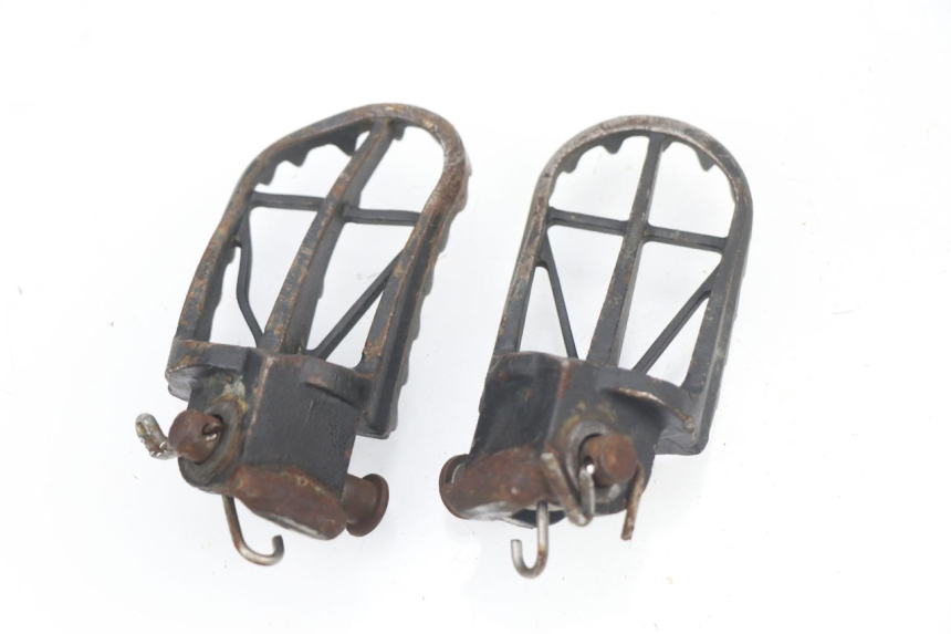 photo de PAIRE CALE PIED AVANT KTM SX 65 (2009 - 2015) - Autre angle de vue