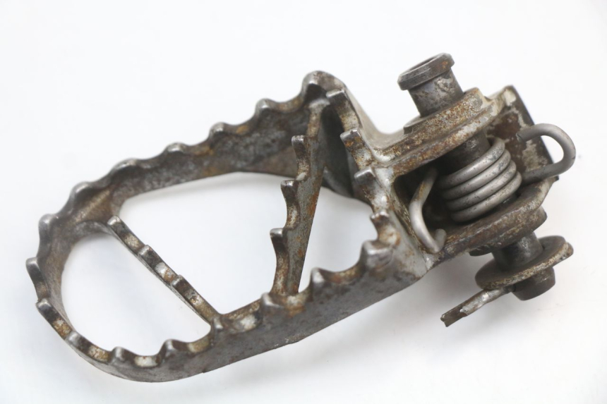 photo de PAIRE CALE PIED AVANT KTM SX 85 (2013 - 2017) - Gros plan technique