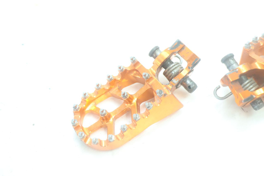 photo de PAIRE CALE PIED AVANT KTM SX 85 (2018 - 2024) - Détail de la pièce