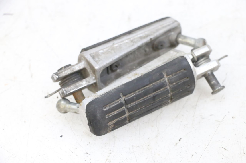 photo de PAIRE CALE PIED AVANT YAMAHA TDM ABS 900 (2002 - 2014) - Pièce contrôlée