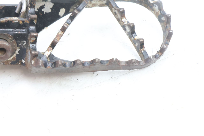 photo de PAIRE CALE PIED AVANT HUSABERG TE 250 (2011 - 2014) - État de surface