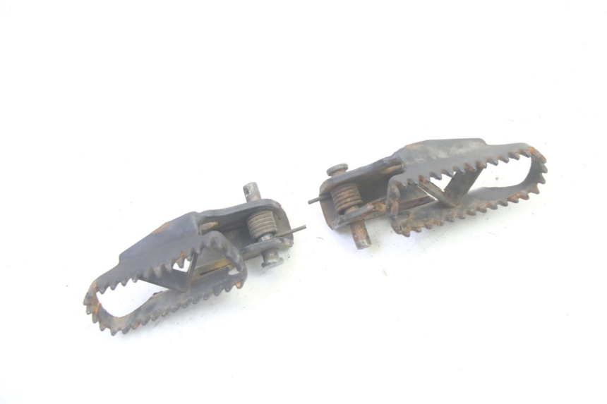 photo de PAIRE CALE PIED AVANT KSR TR SM 50 (2015 - 2018) - Vue principale