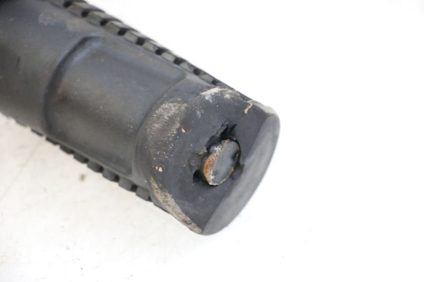 photo de PAIRE CALE PIED AVANT HONDA WALLAROO DX 50 (1993 - 1996) - Zoom état d’usage