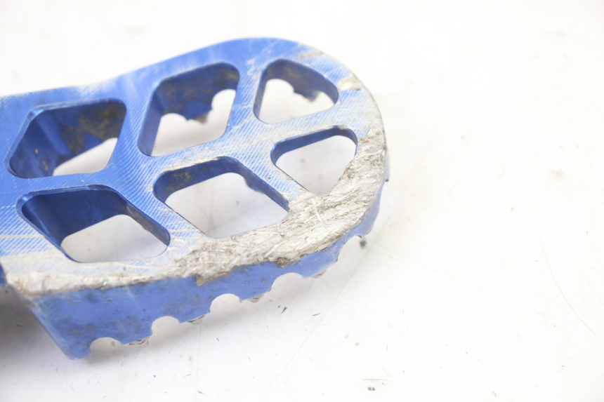 photo de PAIRE CALE PIED AVANT YAMAHA YZ-F YZF 250 (2014 - 2018) - Marquages et références