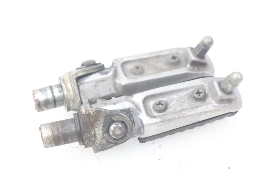 photo de PAIRE CALE PIED AVANT KAWASAKI Z S 750 (2003 - 2006) - Zoom état d’usage