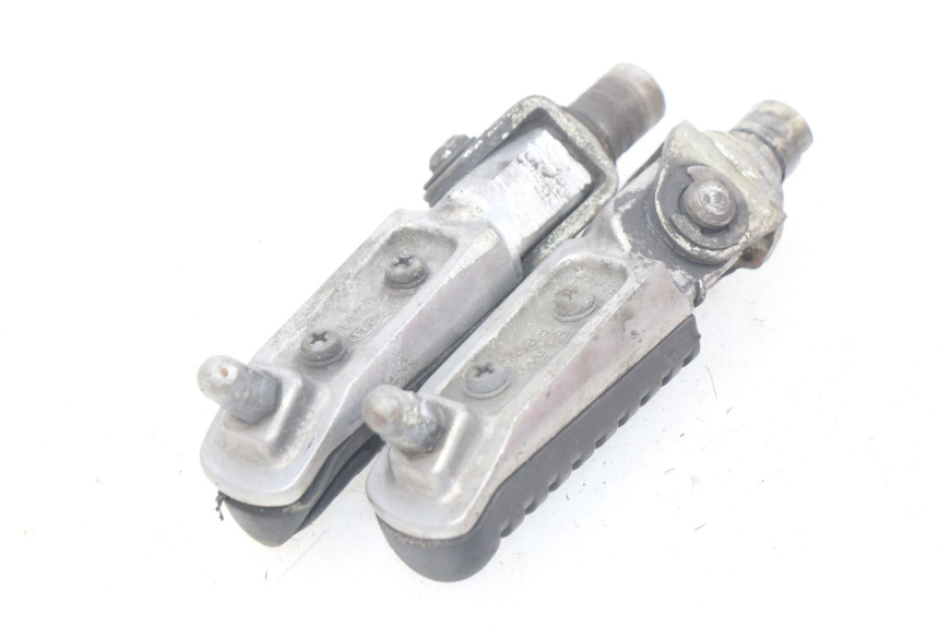 photo de PAIRE CALE PIED AVANT KAWASAKI Z S 750 (2003 - 2006) - Autre angle de vue