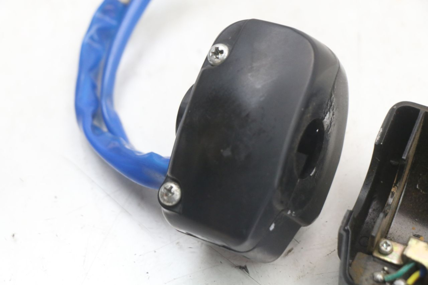 photo de PAIRE COMMODOS KYMCO AGILITY 4T 50 (2018 - 2022) - Marquages et références