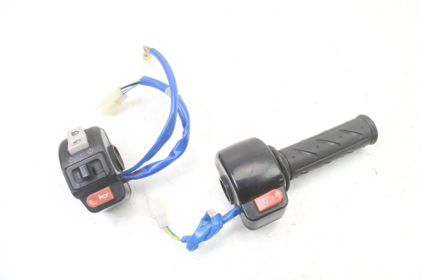 photo de PAIRE COMMODOS KYMCO AGILITY 4T 50 (2018 - 2022) - Vue principale