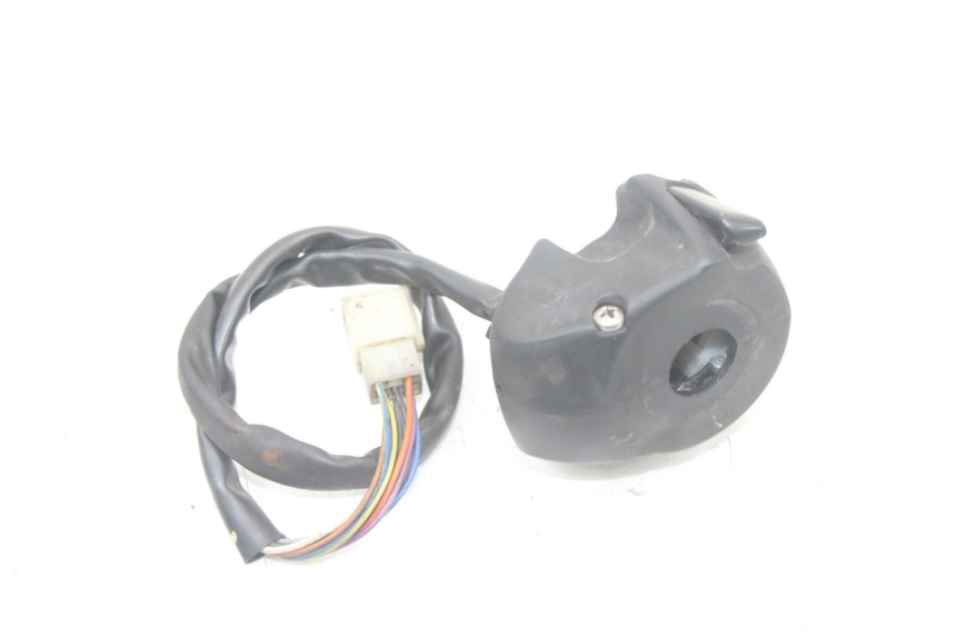 photo de PAIRE COMMODOS PEUGEOT SATELIS COMPRESSOR K15 125 (2006 - 2009) - Vue d’ensemble
