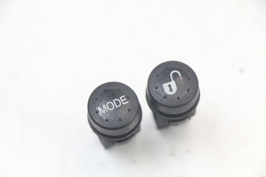 photo de PAIRE COMMODOS PIAGGIO LIBERTY IGET 4T 50 (2021 - 2025) - Vue principale