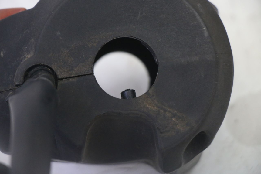 photo de PAIRE COMMODOS PEUGEOT SATELIS 125 (2006 - 2009) - Vue d’ensemble