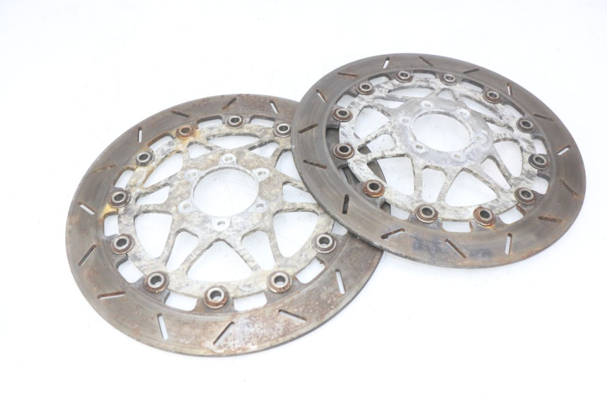 photo de PAIRE DISQUES FREIN AVANT HONDA CBR RR FIREBLADE 900 (1992 - 1994) - Zoom composants