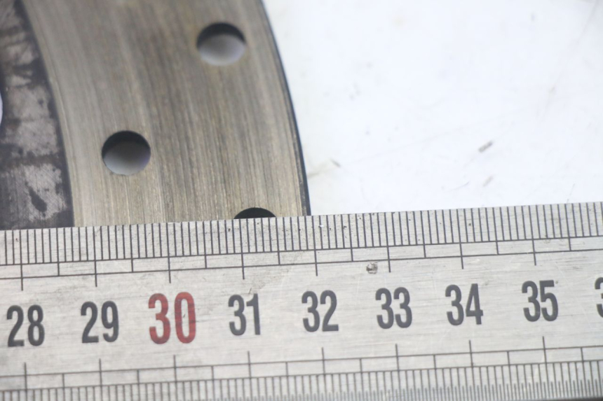 photo de PAIRE DISQUES FREIN AVANT YAMAHA FJR ABS 1300 (2006 - 2012) - Gros plan technique