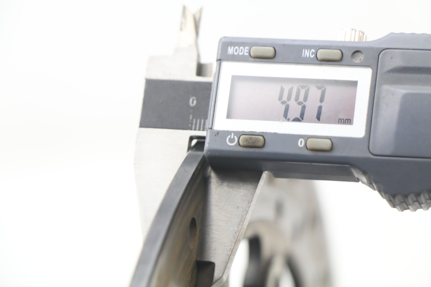 photo de PAIRE DISQUES FREIN AVANT SUZUKI GSX-R GSXR K16 1000 (2012 - 2016) - Zoom état d’usage