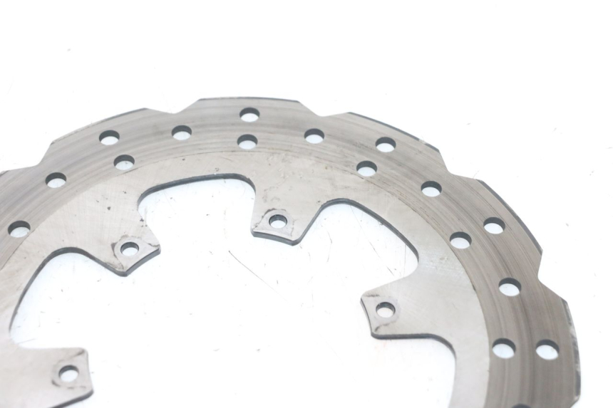 photo de PAIRE DISQUES FREIN AVANT PIAGGIO MP3 HPE 300 (2019 - 2026) - Points de fixation