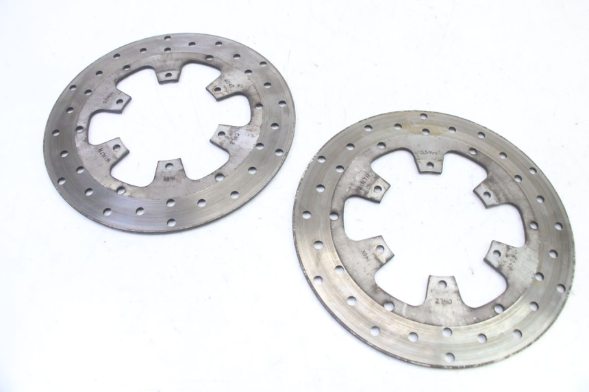 photo de PAIRE DISQUES FREIN AVANT PIAGGIO MP3 500 (2014 - 2017) - Vue principale