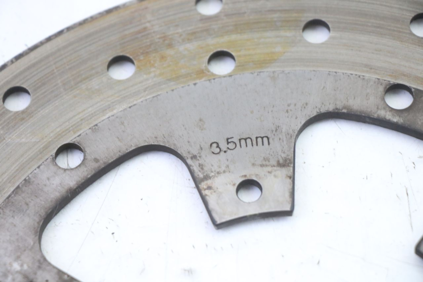 photo de PAIRE DISQUES FREIN AVANT PIAGGIO MP3 500 (2014 - 2017) - Points de fixation