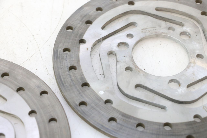 photo de PAIRE DISQUES FREIN AVANT CAN-AM SPYDER RS 1000 (2008 - 2012) - Marquages et références