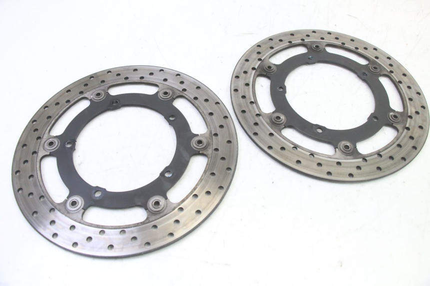 photo de PAIRE DISQUES FREIN AVANT YAMAHA XJ6 ABS 600 (2008 - 2016) - Autre angle de vue