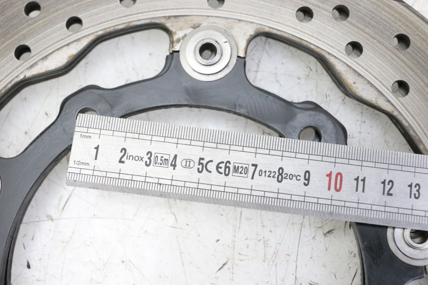 photo de PAIRE DISQUES FREIN AVANT YAMAHA TRACER 7 700 (2020 - 2024) - Zoom état d’usage