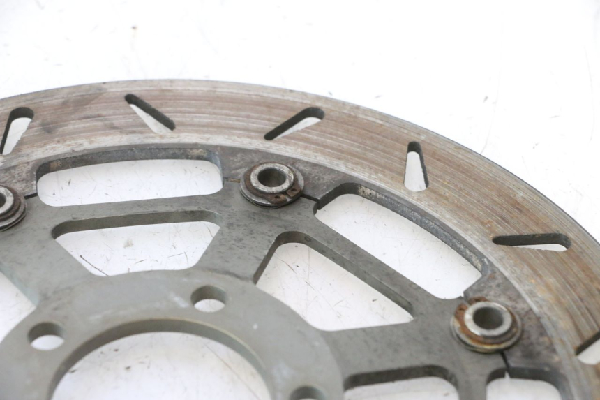 photo de PAIRE DISQUES FREIN AVANT KAWASAKI ZZR 600 (1995 - 2004) - Détails caractéristiques