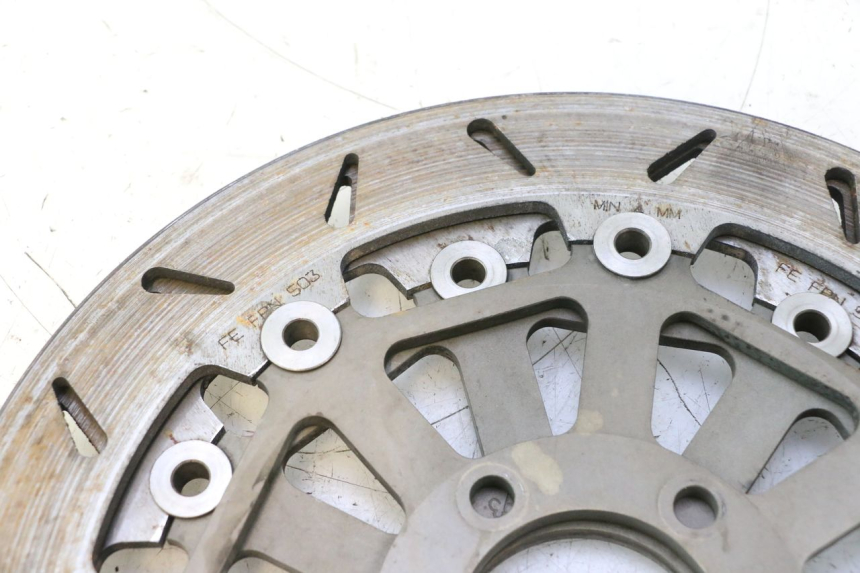 photo de PAIRE DISQUES FREIN AVANT KAWASAKI ZZR 600 (1995 - 2004) - Inspection visuelle