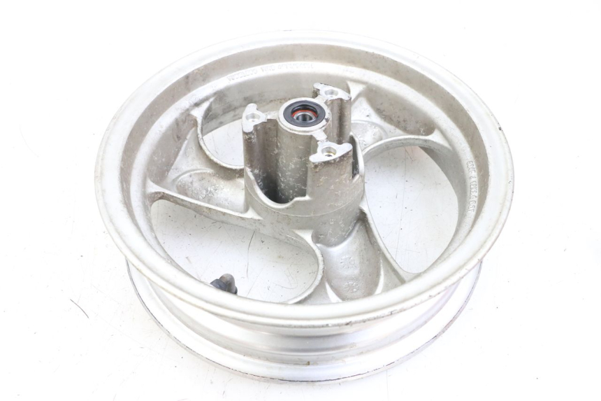 photo de PAIRE JANTE KYMCO AGILITY 4T 50 (2005 - 2018) - Gros plan technique