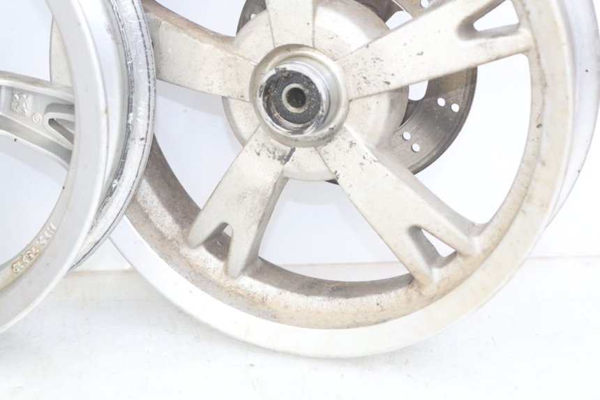 photo de PAIRE JANTE PEUGEOT KISBEE 2T 50 (2010 - 2017) - Marquages et références