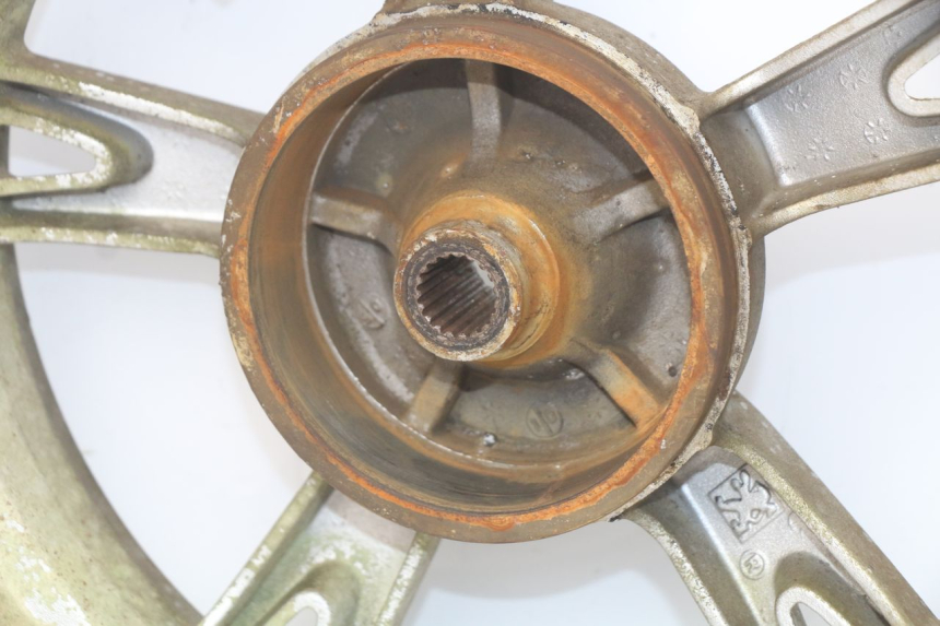 photo de PAIRE JANTE PEUGEOT KISBEE 4T 50 (2010 - 2017) - Inspection visuelle