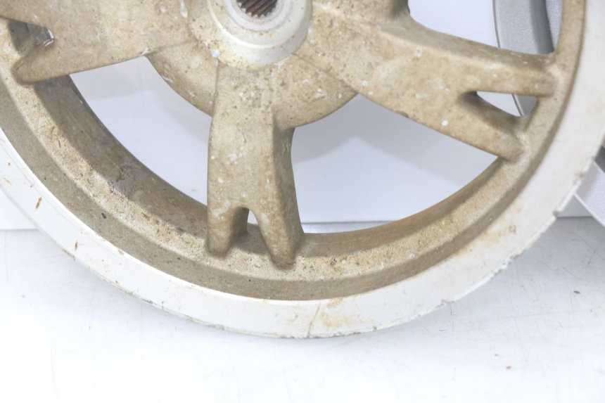 photo de PAIRE JANTE PEUGEOT KISBEE 4T 50 (2010 - 2017) - Angle alternatif