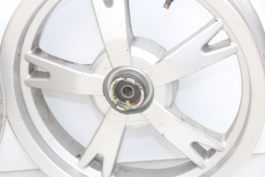 photo de PAIRE JANTE PEUGEOT KISBEE 4T 50 (2010 - 2017) - Marquages et références