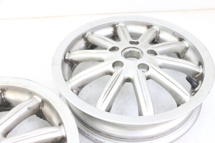 photo de PAIRE JANTE PIAGGIO MP3 LT 300 (2010 - 2016) - Détail de la pièce