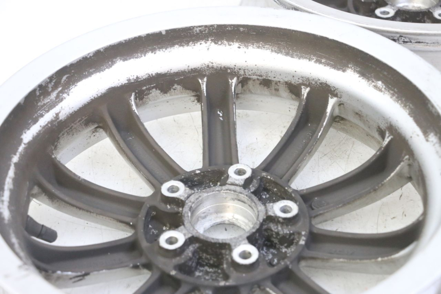 photo de PAIRE JANTE PIAGGIO MP3 LT 300 (2010 - 2016) - Vue d’ensemble