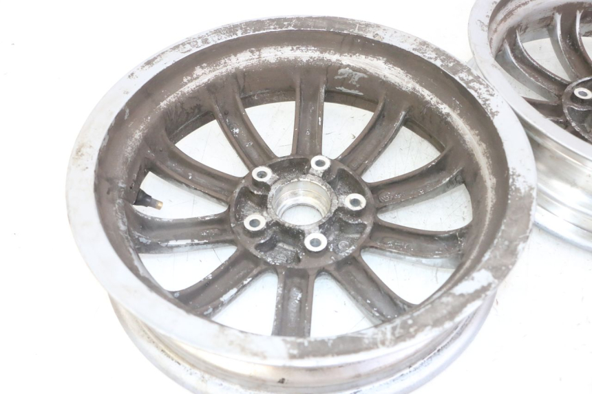 photo de PAIRE JANTE PIAGGIO MP3 LT 300 (2010 - 2016) - Zoom état d’usage