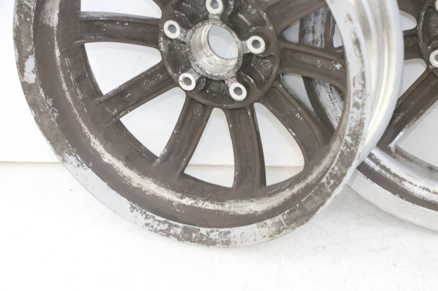 photo de PAIRE JANTE PIAGGIO MP3 LT 300 (2010 - 2016) - Pièce contrôlée